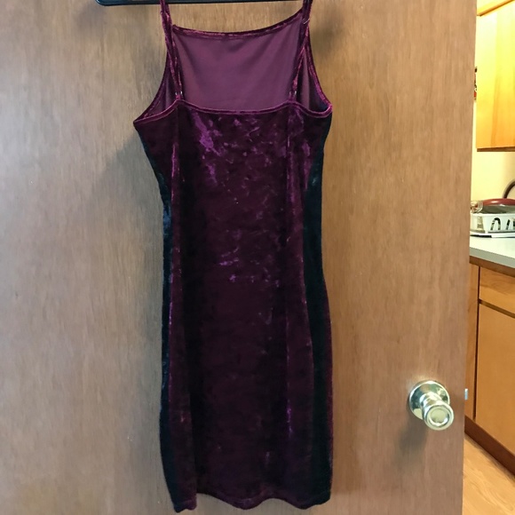 Vintage Wine Velvet Bodycon Dress small - Picture 2 of 4